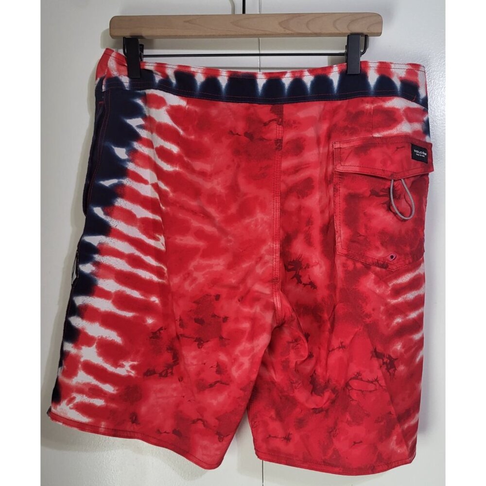 Volcom Mens SZ 33 Mod-Tech Quatro De Julio Red White Blue Tie Dye Swim Trunks - Picture 2 of 8